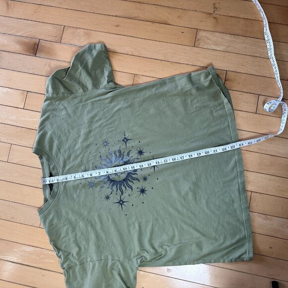 SHEIN Moon Sun Stars Themed Boxy T Shirt One Size - Picture 8 of 8